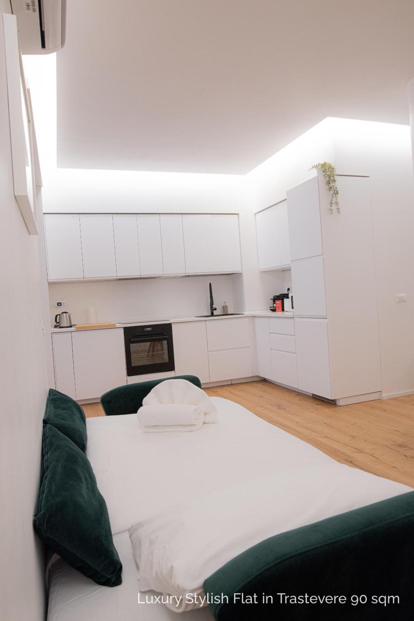 La Dolce Vita - Luxury Stylish Flats In Trastevere 70-90Sqm ローマ エクステリア 写真
