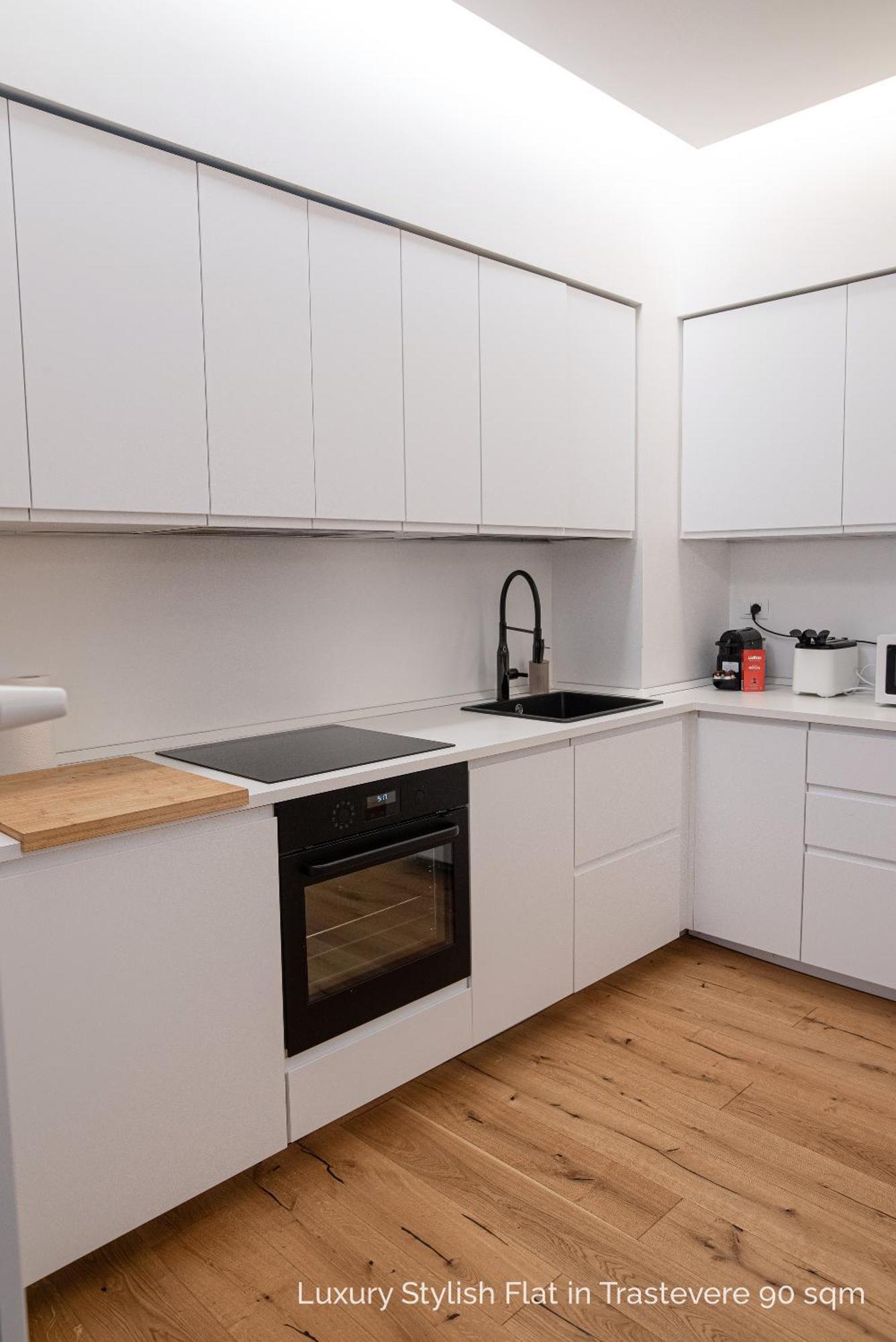 La Dolce Vita - Luxury Stylish Flats In Trastevere 70-90Sqm ローマ エクステリア 写真