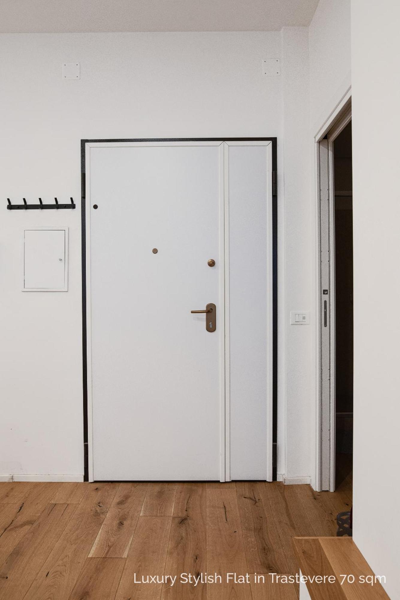 La Dolce Vita - Luxury Stylish Flats In Trastevere 70-90Sqm ローマ エクステリア 写真